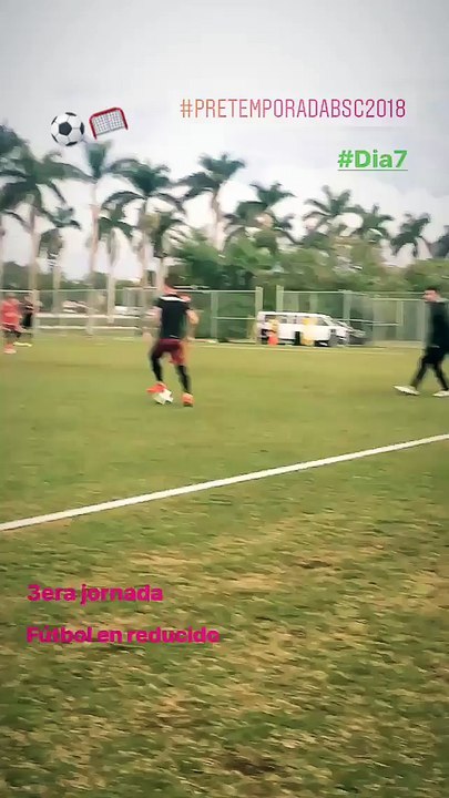 Gol de Dinenno en el entrenamiento de BSC