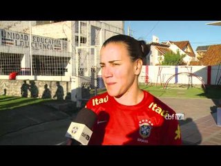 Seleção Brasileira treina goleira líbera