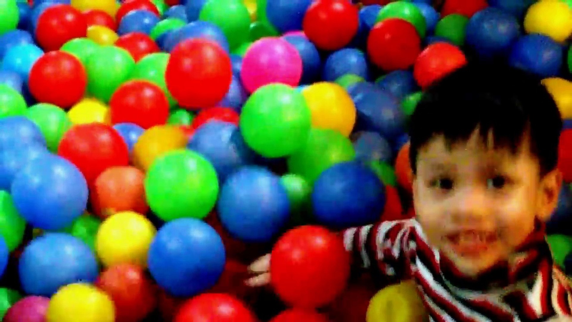 Video per bambini con Playground e tanti giochi e palline colorate - Video  Dailymotion