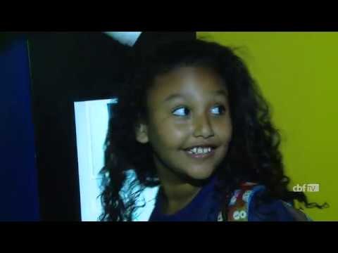 Alunos do Centro Tecnológico do Corpo de Fuzileiros Navais visitam o Museu Seleção Brasileira