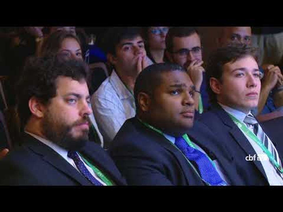 Marcos Motta palestra em Workshop da CBF Academy