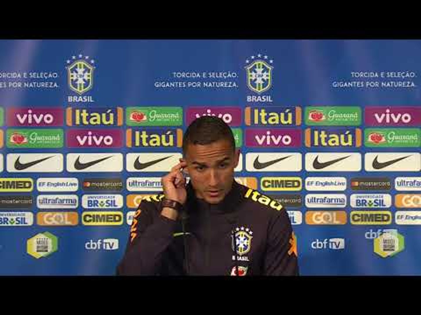 Seleção Brasileira: coletiva com Danilo - 08/11/2017