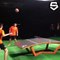 Ronaldinho jouant au football Ping Pong