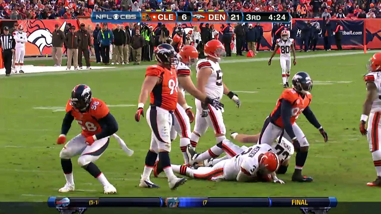 2012 - Cleveland Browns QB Brandon Weeden injured after sack