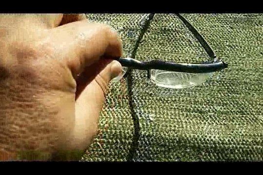 Adjustable lens glasses