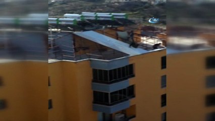 İş güvenliğini hiçe saydı, cambazlık yaptı...O anlar kamerada