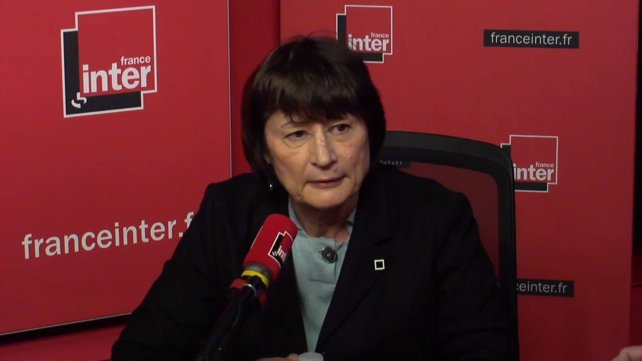 Catherine Millet, sur le droit à être importunée : "Le type qui fume un gros cigare à côté de moi peut m'importuner autant que celui qui met sa main sur mon genou"