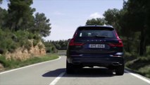 The new Volvo XC60 T6 in Denim Blue Driving Video