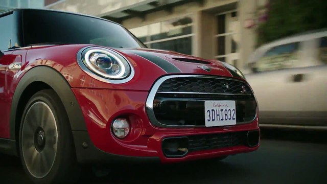 Nuevas actualizaciones para el original - MINI de tres puertas, el nuevo MINI de cinco puertas, el nuevo MINI Cabrio