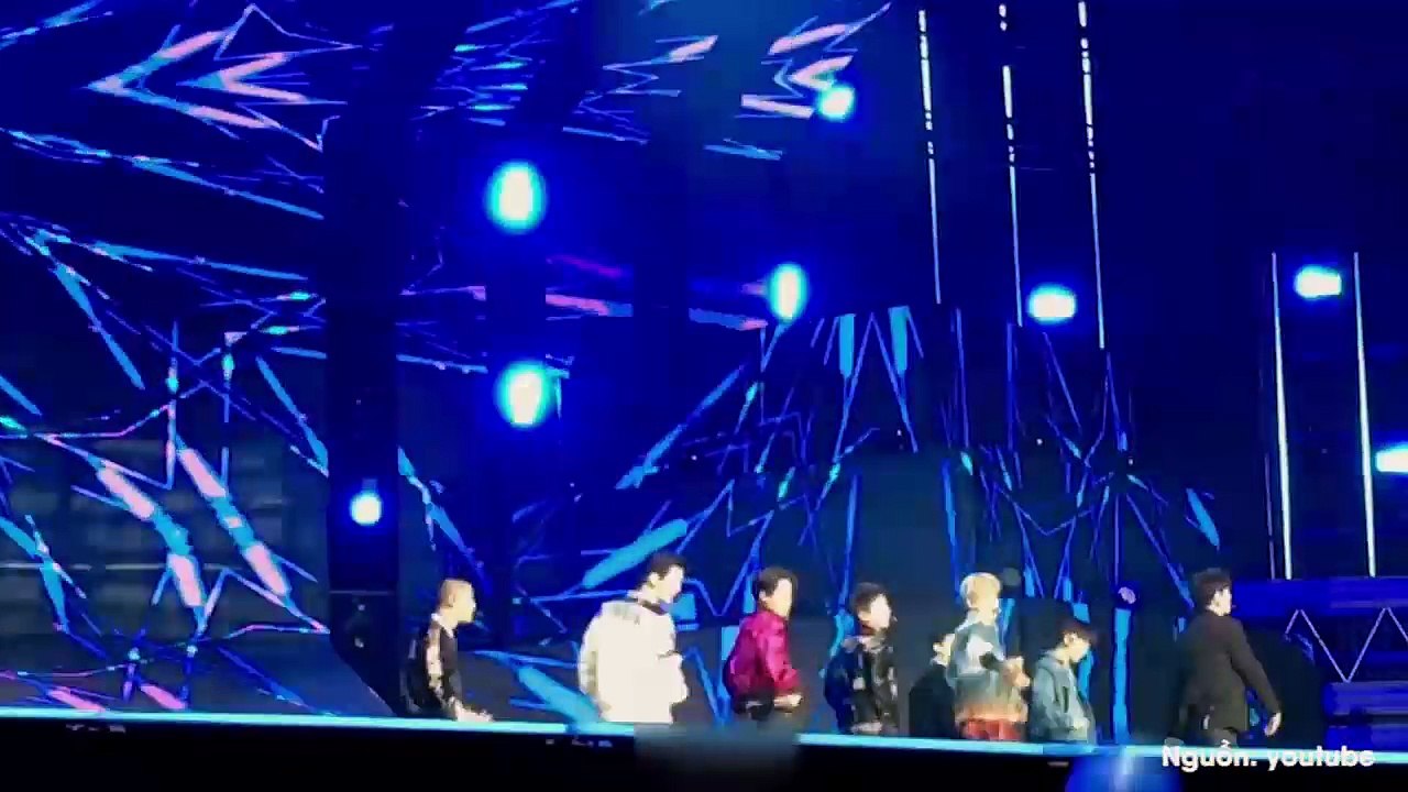 Hậu Golden Disc Awards 2017: fan EXO bị Knet tố chơi xấu, tắt lightstick khi BTS trình diễn