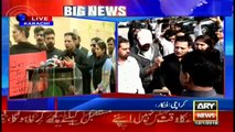 Celebrities addresses media outside of Sindh assembly