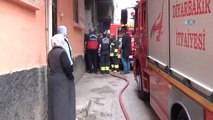 Diyarbakır'da Korkutan Yangın: 6 Kişi Dumandan Etkilendi