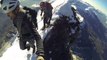 Ces alpinistes sur le Mont Cervin vont vous donner le vertige... Flippant