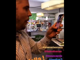 Ana María Orozco con el elenco de Simona