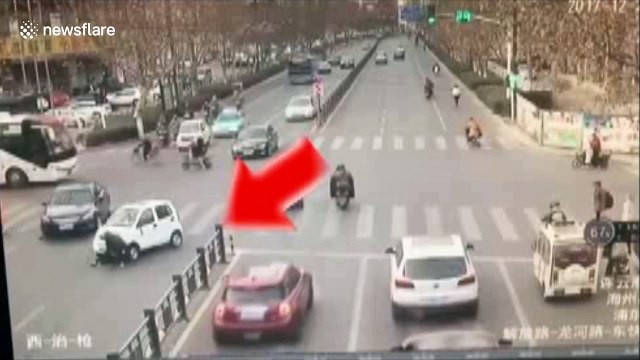 Pedestrian in China run over by same car twice