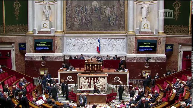 1ère séance : Questions au Gouvernement ; Adaptation du code minier au droit de l'environnement - Mardi 24 janvier 2017