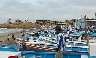 2.500 pescadores paralizan sus labores exigiendo más control policial