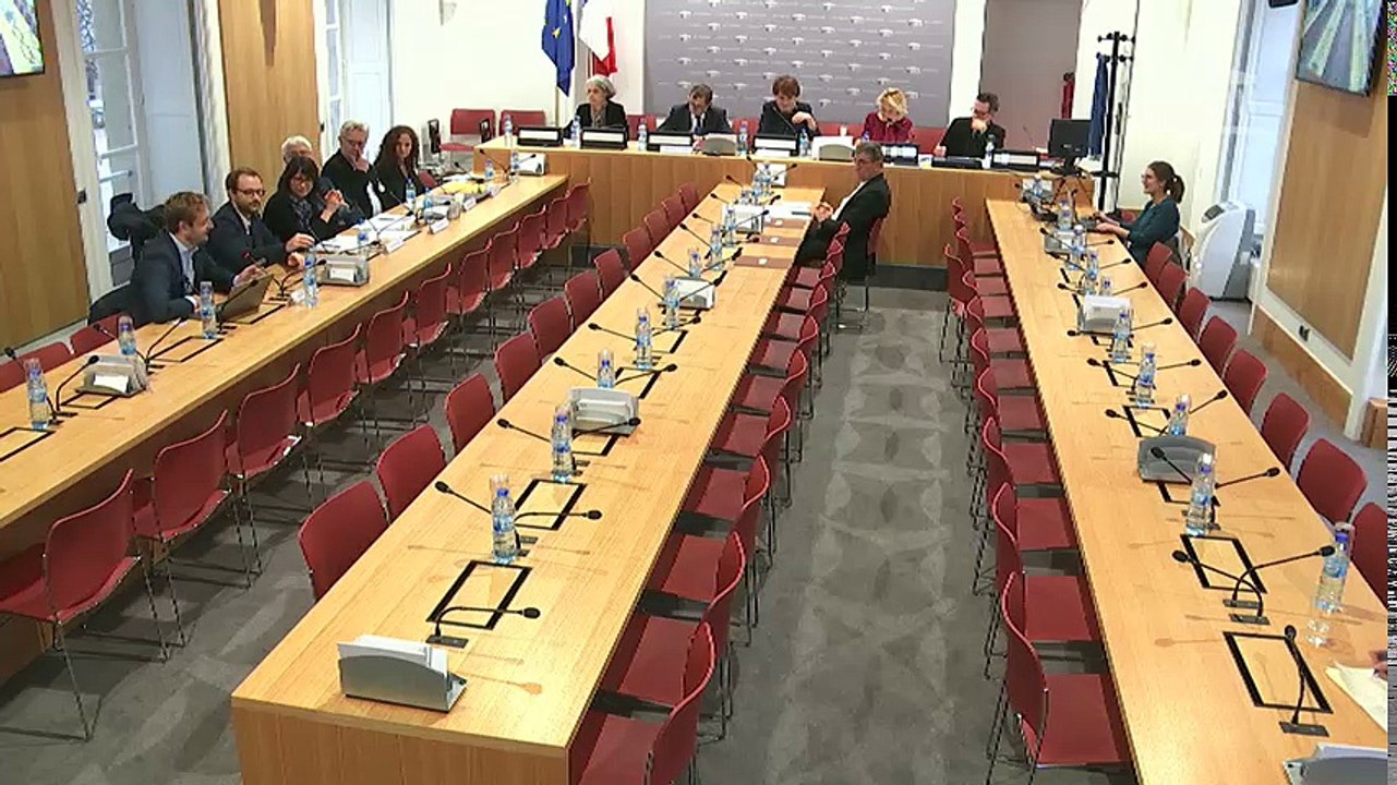 Mission d'évaluation des dispositifs d'évaluation des politiques publiques : table ronde - Mardi 5 décembre 2017