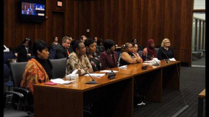 Harcèlement sexuel chez Ford: huit femmes s'expriment à Chicago