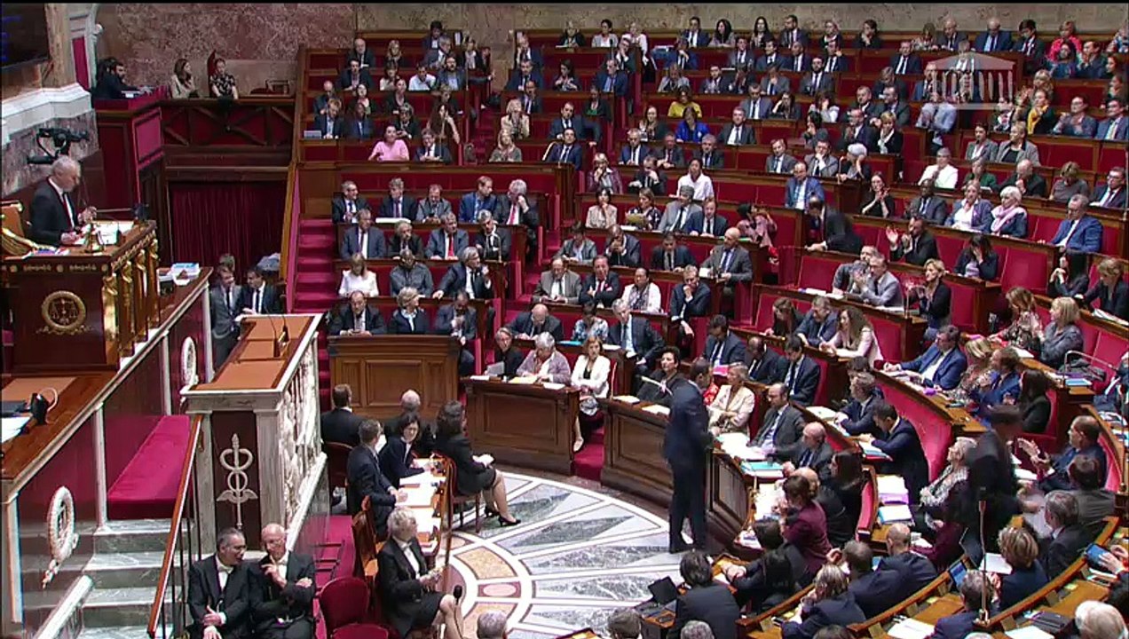 1ère séance : Questions au Gouvernement ; Loi de programmation des finances publiques 2018 à 2022 ; Loi de finances pour 2018 (discussion générale commune) - Mardi 17 octobre 2017