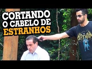 PEGADINHA: CORTANDO O CABELO DE ESTRANHOS - Stupidshow
