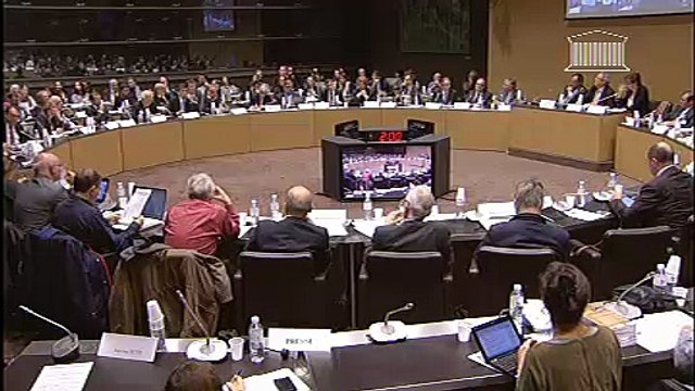 2ème table ronde : l'enseignement supérieur, la recherche et les territoires - Mardi 4 décembre 2012