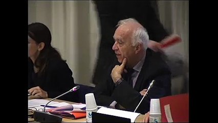 Table ronde sur la politique de lutte contre le tabagisme des jeunes - Mercredi 12 décembre 2012