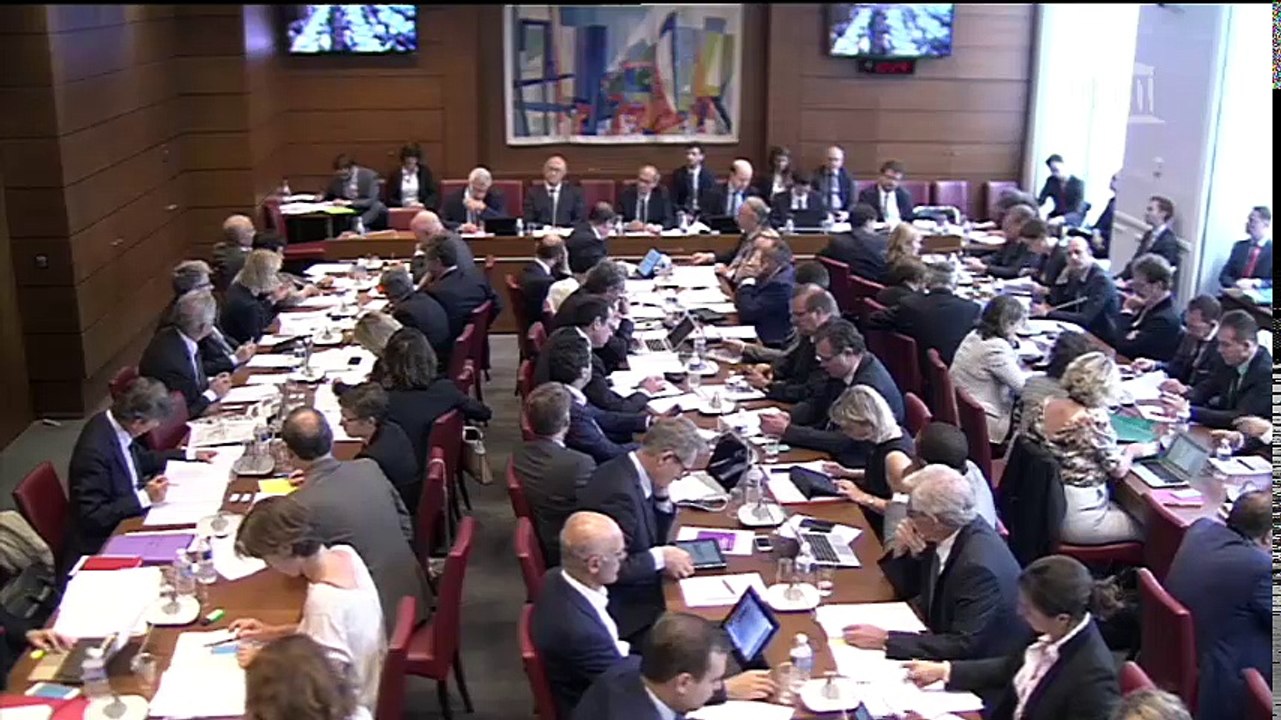 Commission des finances : MM. Sapin et Eckert ; MM. Le Maire et Darmanin (règlement des comptes, rapport de gestion pour 2016 ; rapport évolut. économie nat., orientations fin. publiques ; projet décret d'avance) - Mercredi 12 juillet 2017