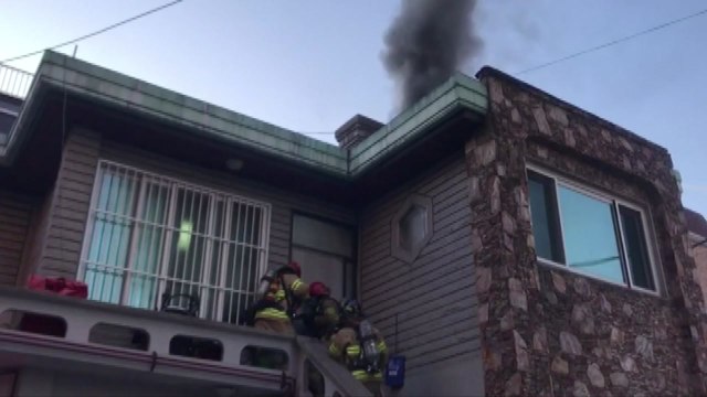 주택 다락방에서 화재... 담뱃불 원인 추정 / YTN