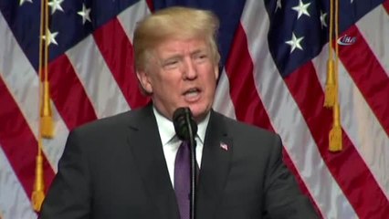 Trump, İran'la Nükleer Antlaşmayı Uzattı