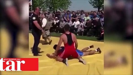 Güreş müsabakasında oğluna yardıma koşan anne