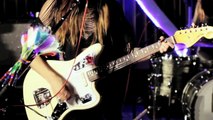 Fender Studio Sessions Dum Dum Girls Perform Coming Down