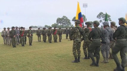 Santos pide a nuevo contingente militar "contundencia" contra delincuentes