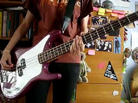 Fall Out Boy - Tell That Mick That He Just Made A List Of Things To Do Today [bass cover]