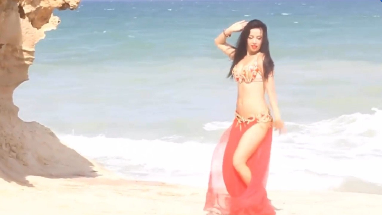 Ankara oyun havaları ile coşturan güzeller