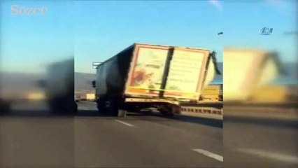 Lastiksiz yola devam eden tır korkuttu