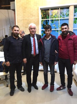Görme Engelli Hafız, Yeteneğiyle Nihat Hatipoğlu'nu Kendine Hayran Bıraktı