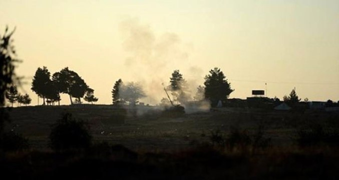 TSK, Afrin'de PYD Mevzilerini Vurdu! Top Sesleri İlçe Merkezinden Duyuldu