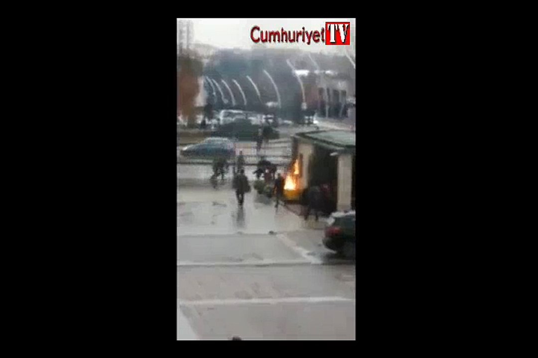İnşaat işçisi TBMM önünde kendisini yaktı