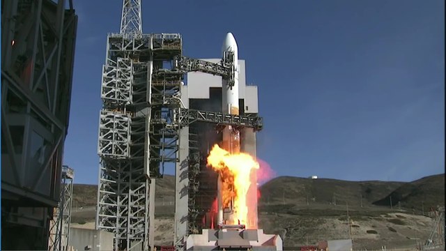 Launch of Delta IV (5,2) with NROL-47 from Vandenberg