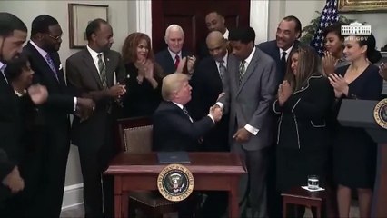 African Union demands Donald Trump apologise for shhole comments  The Independent