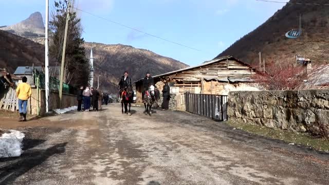 Gümüşhane'de Yüzlerce Yıllık Gelenek Sürdürülüyor