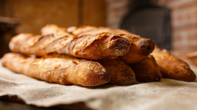 Macron wants French baguettes UNESCO listed