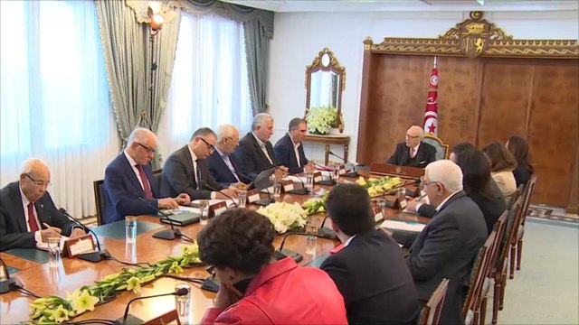 وثيقة قرطاج تقترح حلولا للأزمة التونسية