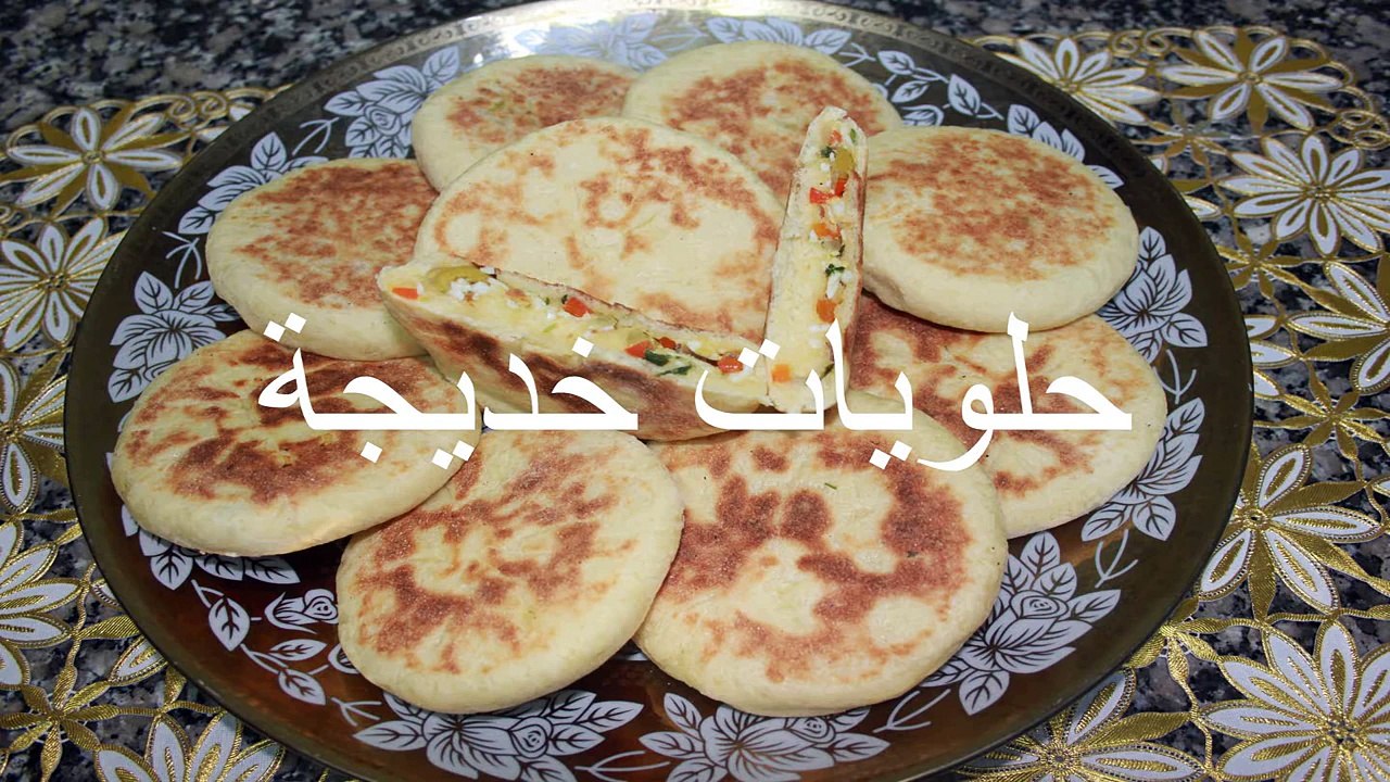 خبيزات صغار أو البطبوط معمرين Stuffed batbout
