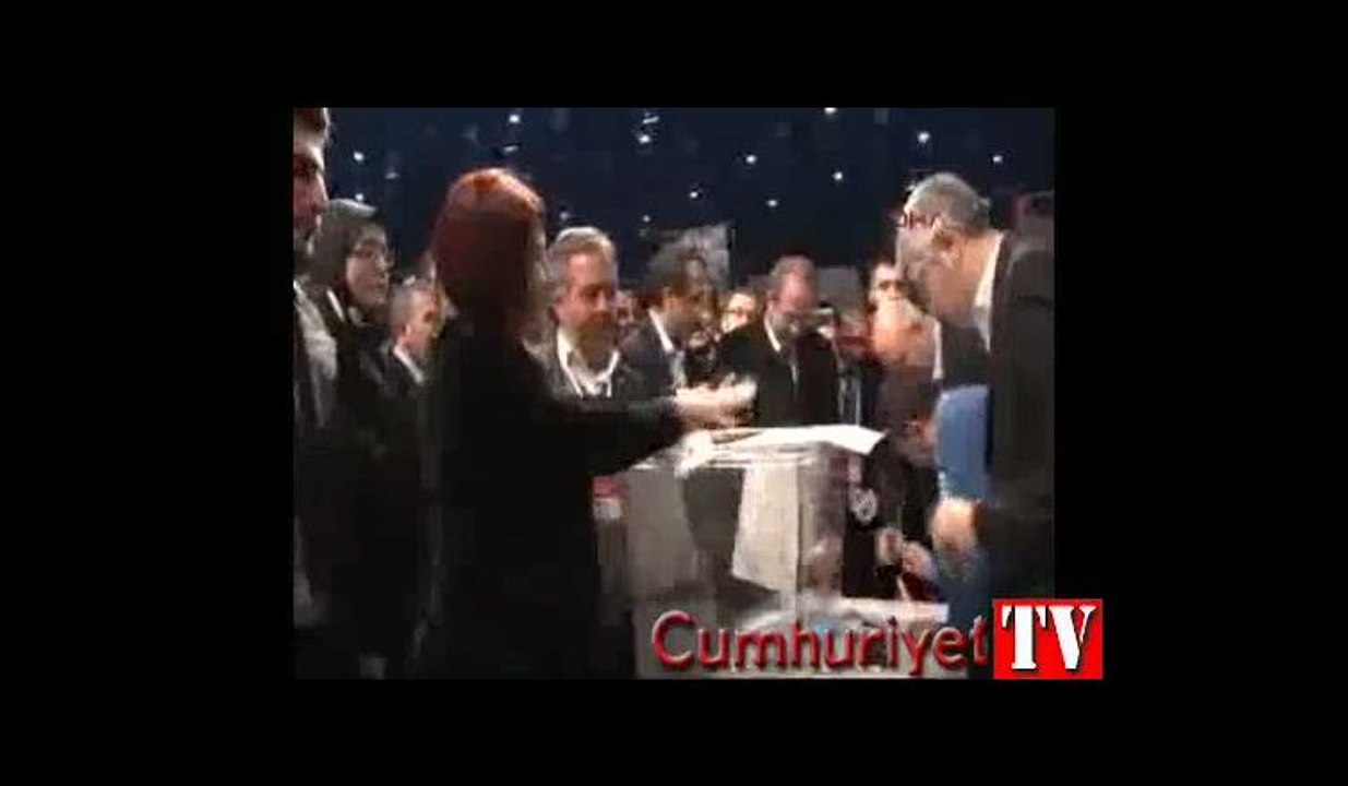 CHP İstanbul İl Başkanı Canan Kaftancıoğlu seçildi