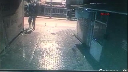 Gazete Standı Hırsızlığı Güvenlik Kamerasında