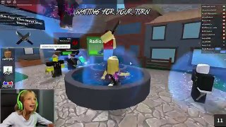 Murder Mystery - I KILLED THE MURDERER - playing Roblox with ronaldOMG