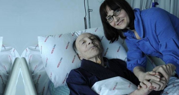 Münir Özkul'un Eşinden Yürek Yakan Sözler: Öyle Yatalak Kalsaydı Yeter ki Benim Olsaydı