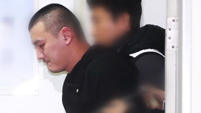 용인 일가족 살해범 김성관 구속...경찰 얼굴 공개 / YTN